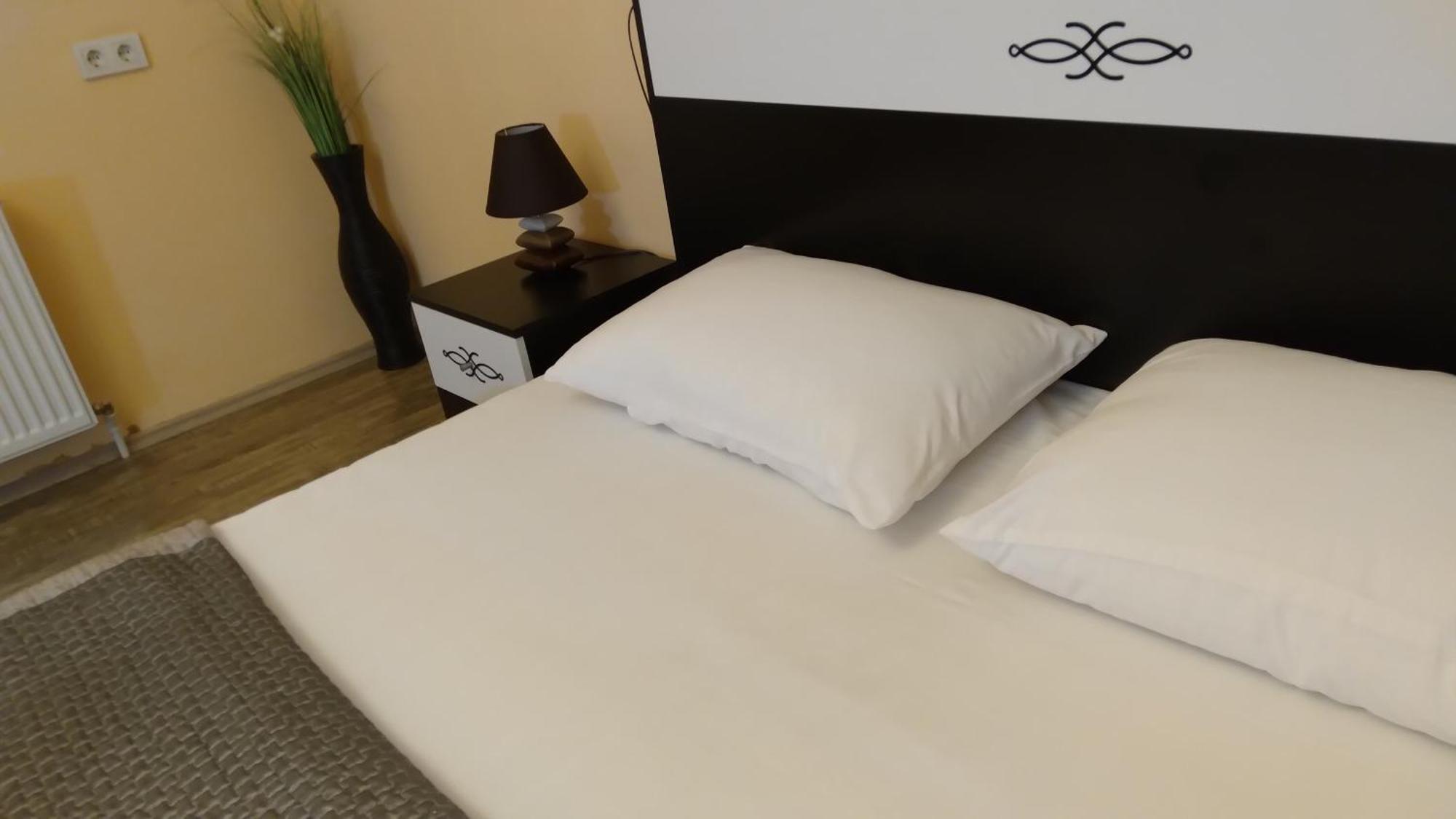 Sayat Nova Apartments Tbilisi Buitenkant foto